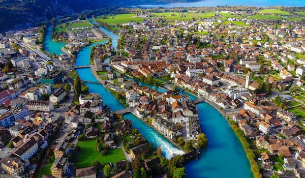  Lichtenstein, Szwajcaria, Francja - Alpejska kraina